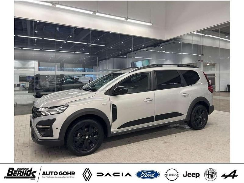 Moonstonegrau metallic Gebraucht 2022 Dacia Jogger Extreme Van / Kleinbus | 16.990 € (Fairer Preis) - Bild 1/3
