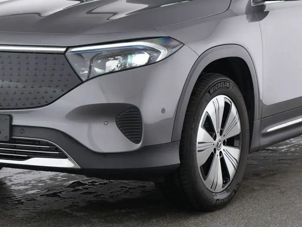 Gebraucht Mercedes EQB350 Progressive 214 kW (292 PS) 2024 Grau SUV