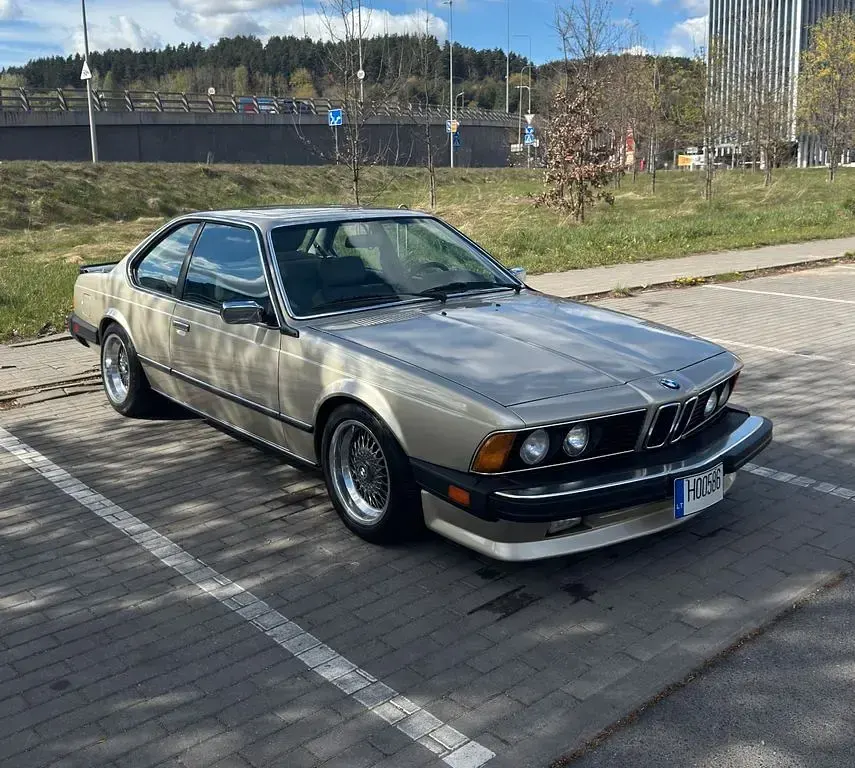 Gebraucht BMW 635 185 PS (136 kW) 1986 Beige Coupé