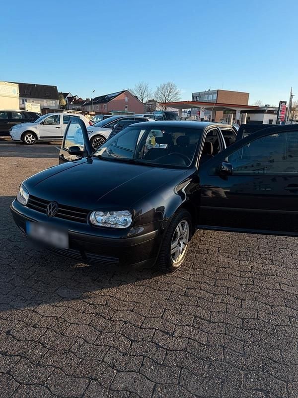 Usata VW Golf IV 75 CV (55 kW) 2000 Nero Utilitaria