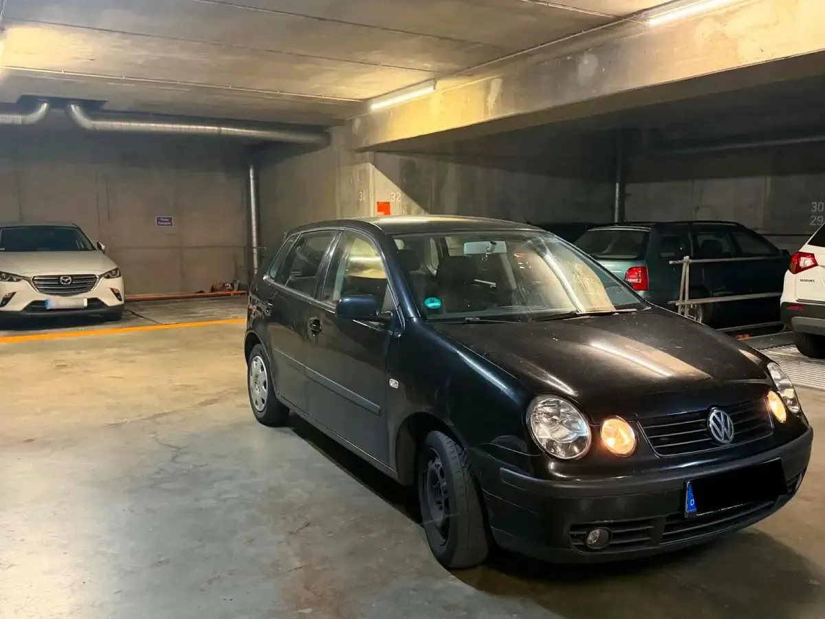 Gebraucht VW Polo 80 PS (58 kW) 2003 Schwarz Kleinwagen