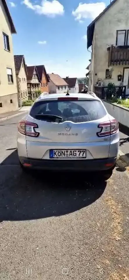 Gebraucht Renault Mégane GrandTour Dynamique 110 PS (80 kW) 2013 Kombi