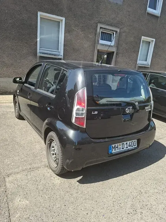 Gebraucht Daihatsu Sirion 87 PS (63 kW) 2005 Schwarz Kleinwagen