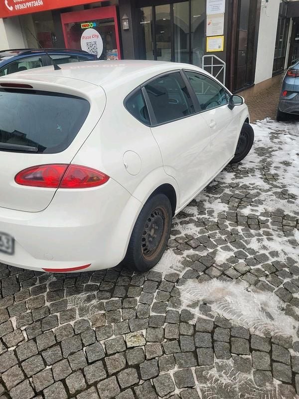Gebraucht Seat Leon 105 PS (77 kW) 2009 Weiß Kleinwagen