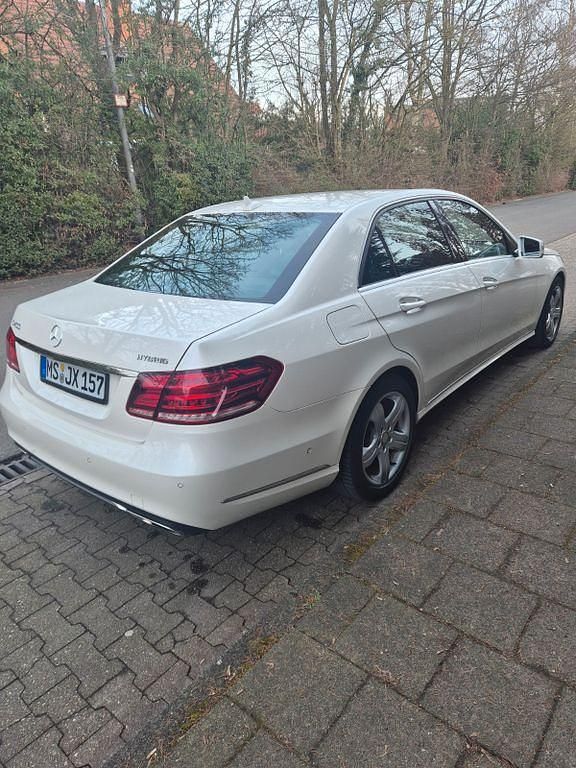 Gebraucht Mercedes E400 333 PS (244 kW) 2013 Limousine