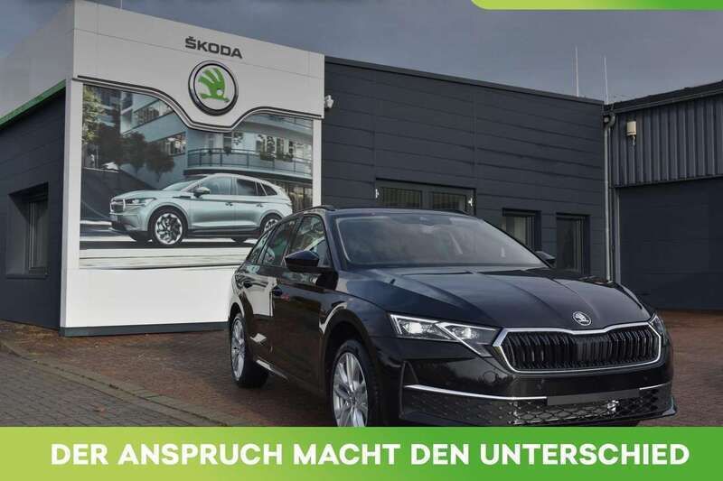 Schwarzmagic perleffekt Neu 2025 Skoda Octavia Kombi | 35.990 € (Etwas zu teuer) - Bild 1/4