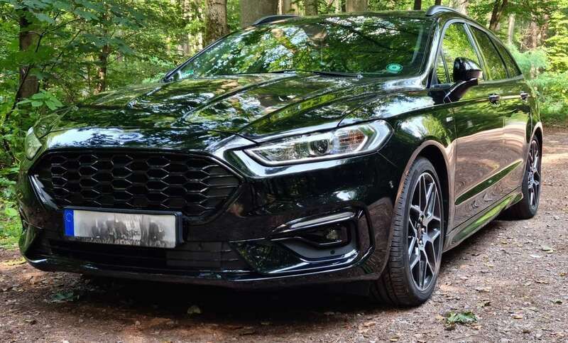 Schwarz Gebraucht 2020 Ford Mondeo ST-Line Kombi | 28.500 € (Teuer) - Bild 1/4