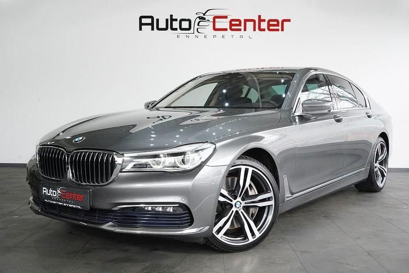 Gebraucht BMW 750 Performance 449 PS (330 kW) 2016 Grau Limousine