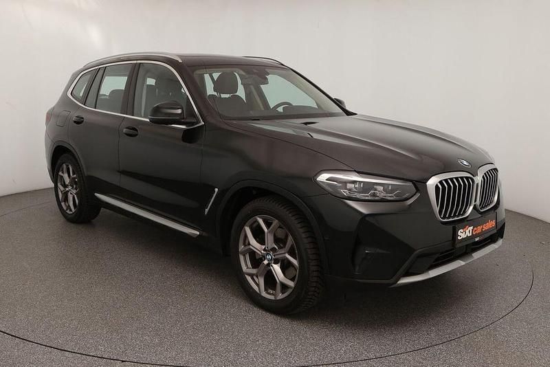 Schwarz Gebraucht 2023 BMW X3 Sport Line SUV | 37.440 € (Guter Preis) - Bild 1/4