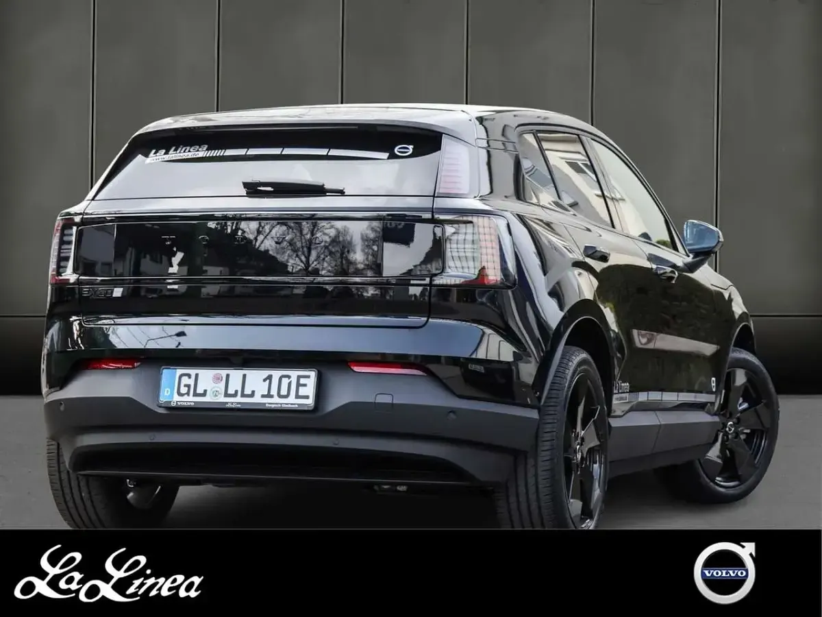 Gebraucht Volvo EX30 Ultra 200 kW (272 PS) 2026 Onyx black metallic SUV