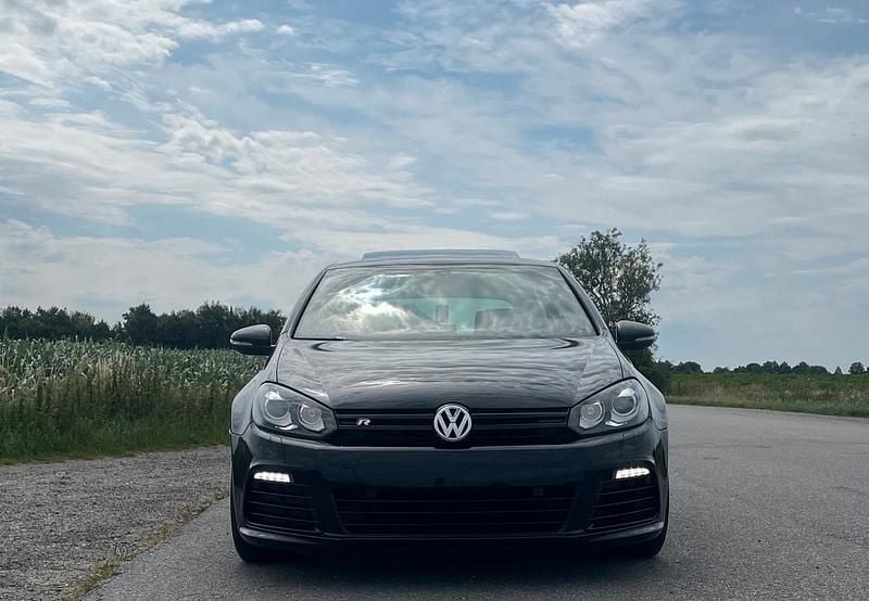 Gebraucht VW Golf VI R 271 PS (199 kW) 2011 Schwarz Kleinwagen