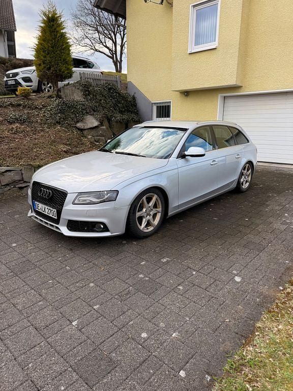 Gebraucht Audi A4 Ambiente 170 PS (125 kW) 2011 Silber Kombi