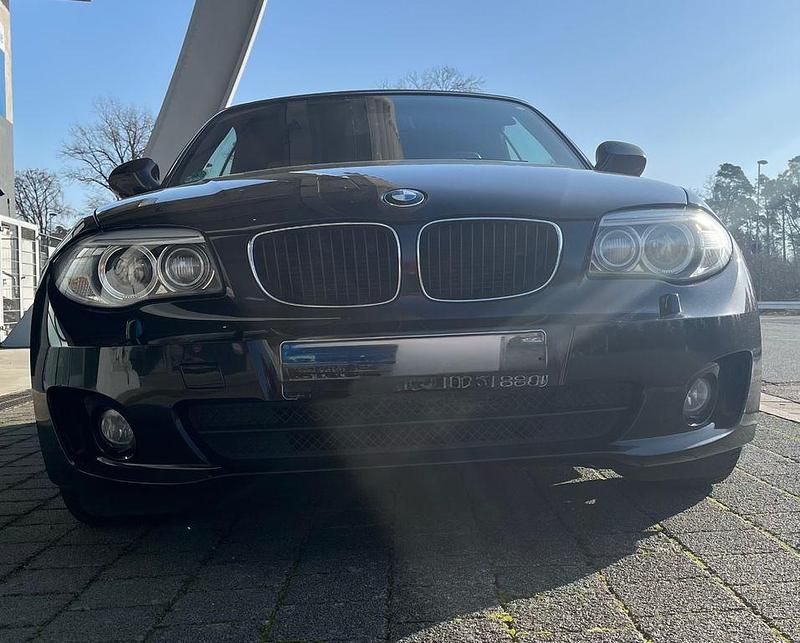 Gebraucht BMW 118 Cabriolet Performance 143 PS (105 kW) 2011 Schwarz Cabrio