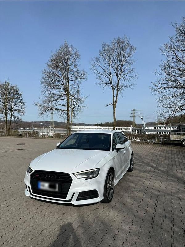 Gebraucht Audi A3 Sport 150 PS (110 kW) 2016 Weiß Limousine