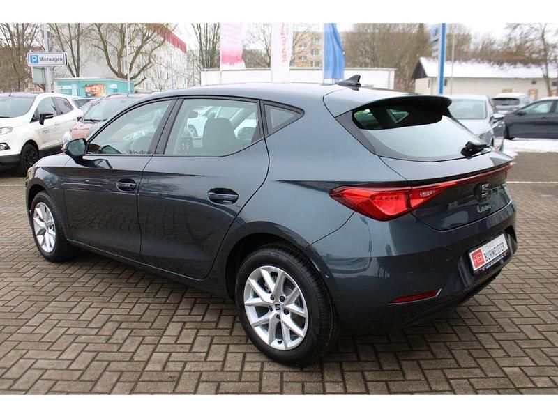 Neu Seat Leon Style 116 PS (85 kW) 2026 Grau Limousine