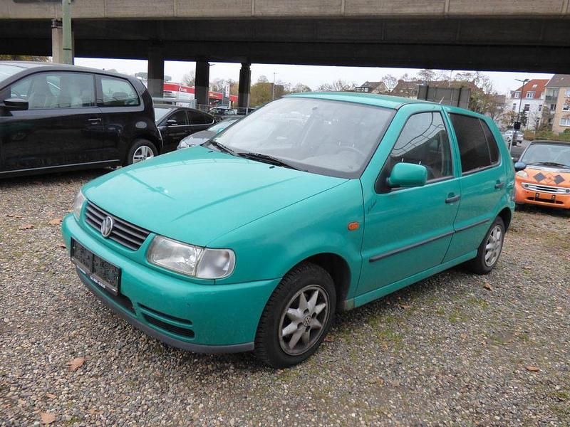 Second-hand VW Polo 54 CP (39 kW) 1994 Verde Berlinǎ