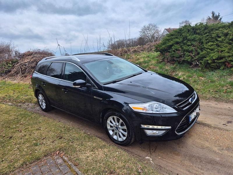 Gebraucht Ford Mondeo Titanium 163 PS (119 kW) 2011 Schwarz Limousine