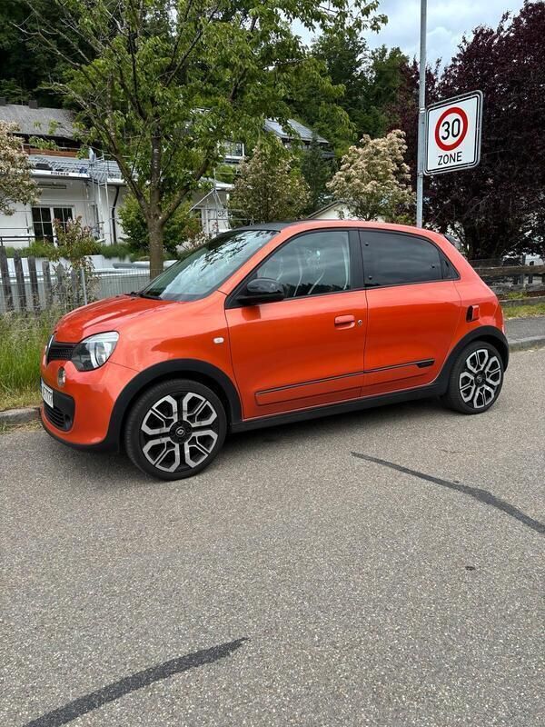 Orange Gebraucht 2017 Renault Twingo Kleinwagen | 12.000 € - Bild 1/4
