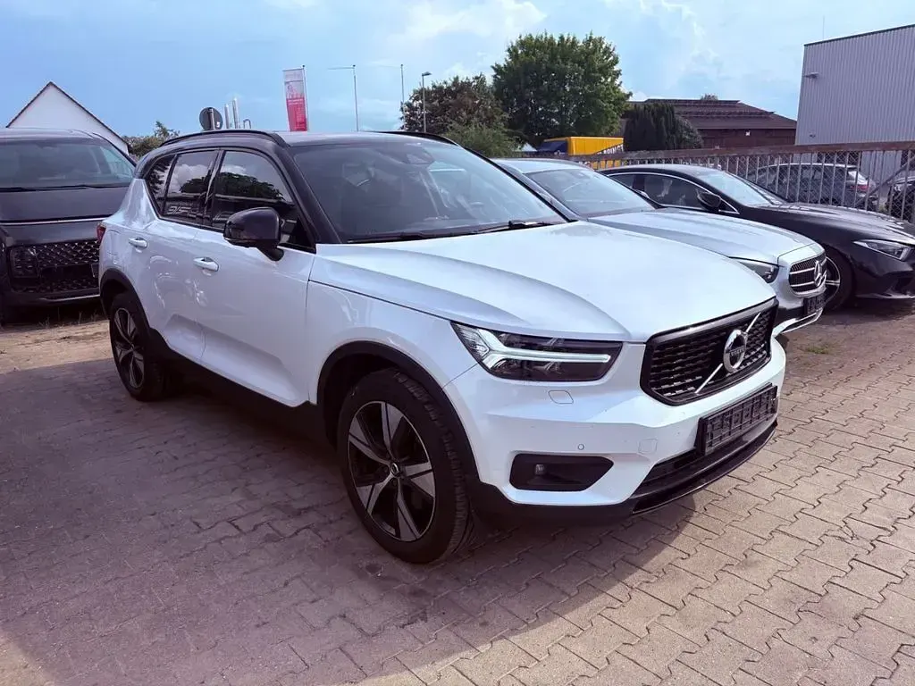 Gebraucht Volvo XC40 R-Design 261 PS (191 kW) 2022 Crystal white SUV