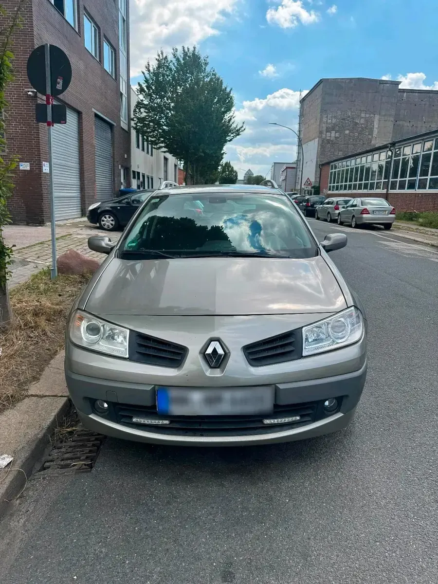 Gebraucht Renault Mégane GrandTour 110 PS (80 kW) 2007 Gold Kombi
