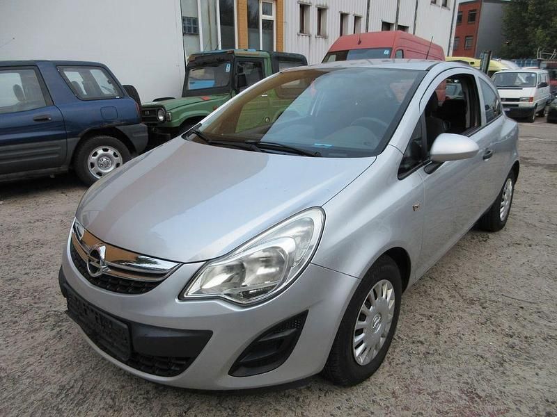 Silber Gebraucht 2011 Opel Corsa Kleinwagen | 1.600 € (Superpreis) - Bild 1/4