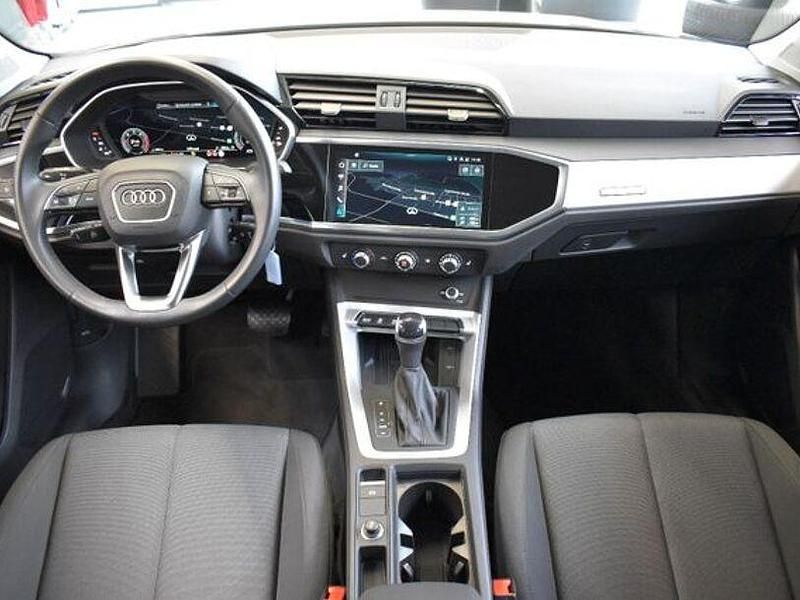 Gebraucht Audi Q3 Basis 150 PS (110 kW) 2022 Andere SUV