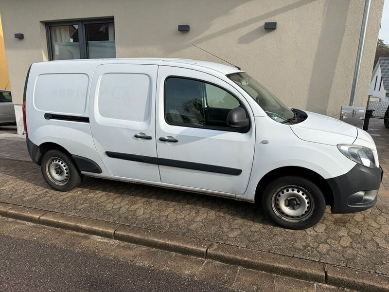 Weiß Gebraucht 2016 Mercedes Citan 109 Van / Kleinbus | 9.200 € - Bild 1/4
