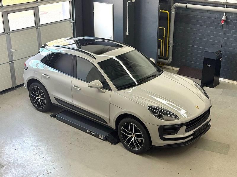 Gebraucht Porsche Macan 265 PS (194 kW) 2022 Grau SUV