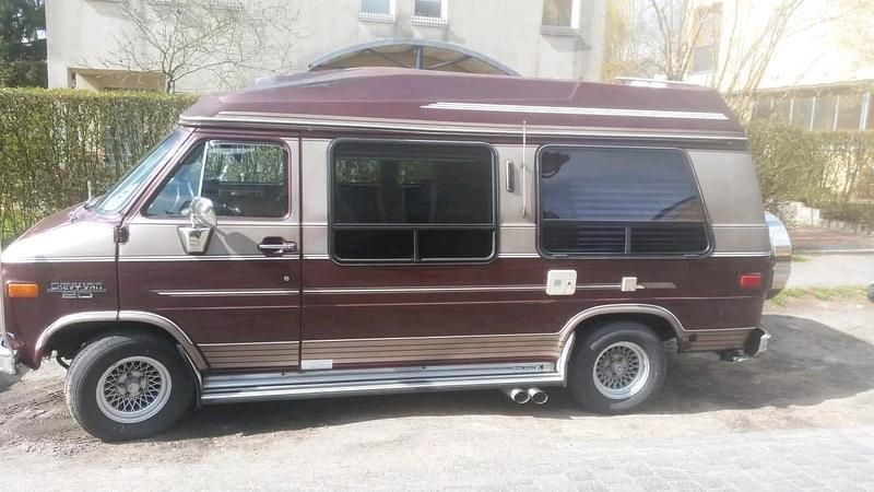 Braun Gebraucht 1990 Chevrolet G Van | 13.000 € - Bild 1/4