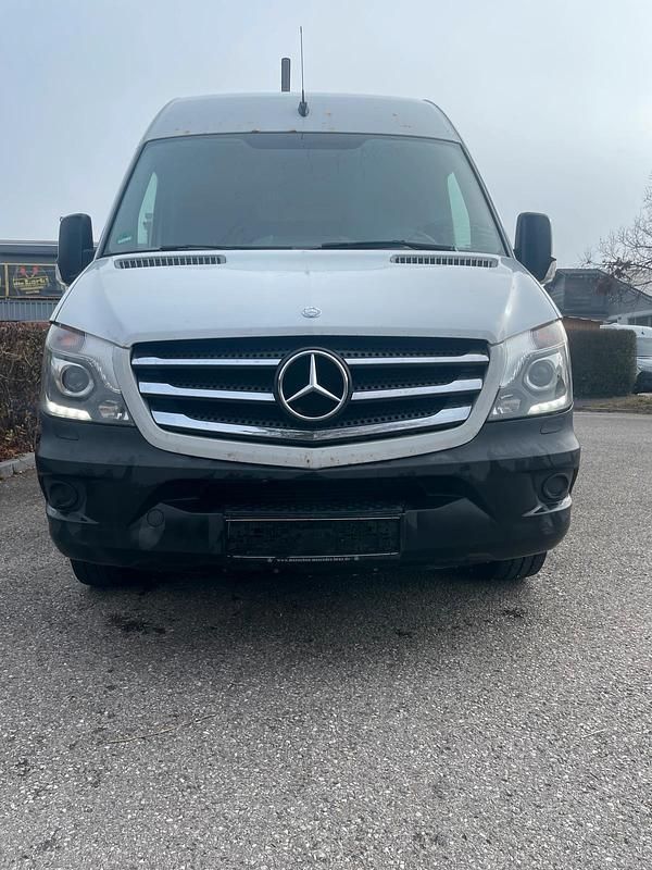 Weiß Gebraucht 2014 Mercedes 316 Van | 11.000 € - Bild 1/4