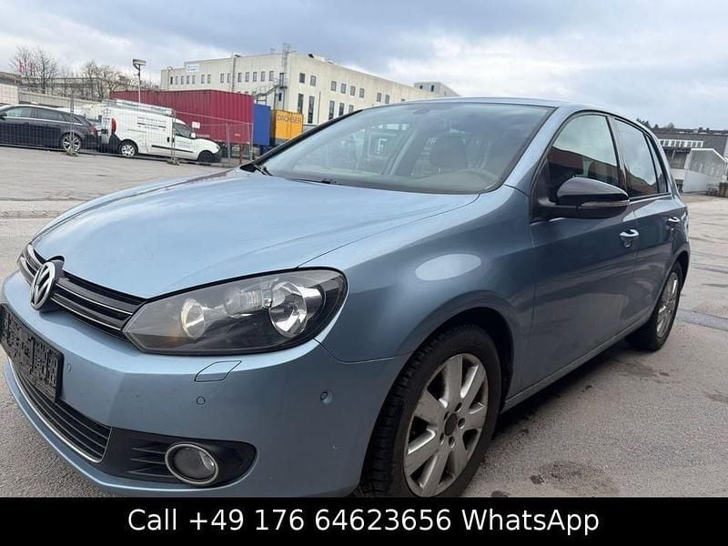 Gebraucht VW Golf VI Style 105 PS (77 kW) 2011 Blau Kleinwagen