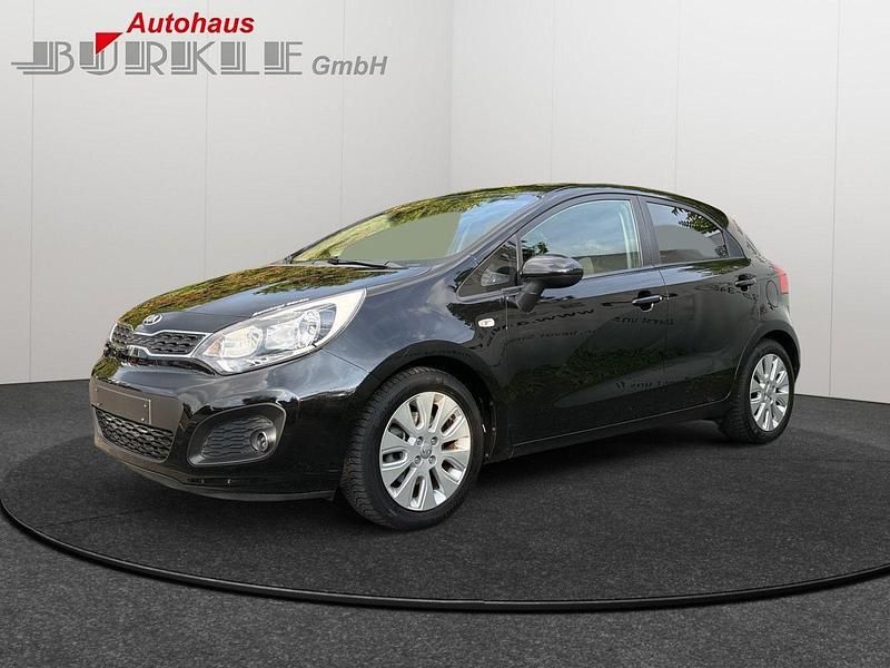 Schwarz Gebraucht 2013 Kia Rio 4 Kleinwagen | 7.400 € (Fairer Preis) - Bild 1/3