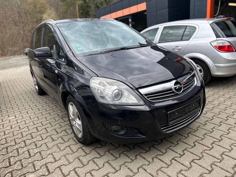 Gebraucht Opel Zafira Innovation 150 PS (110 kW) 2010 Schwarz Van / Kleinbus