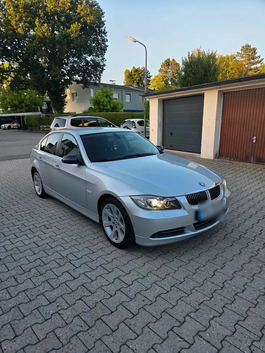 Gebraucht BMW 330 230 PS (169 kW) 2005 Grau Limousine
