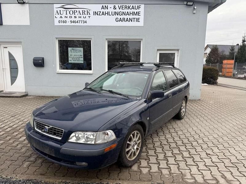 Gebraucht Volvo V40 102 PS (75 kW) 2002 Blau Kombi