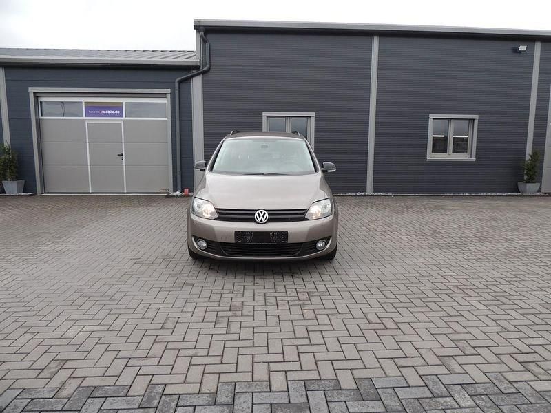 Gebraucht VW Golf Plus Cross Match 140 PS (102 kW) 2012 Braun Van / Kleinbus