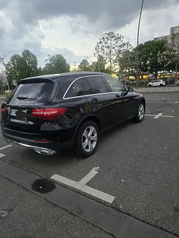 Gebraucht Mercedes GLC220 170 PS (125 kW) 2018 Schwarz SUV