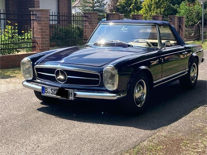 Blau Gebraucht 1964 Mercedes W113 Cabrio | 69.500 € - Bild 1/4