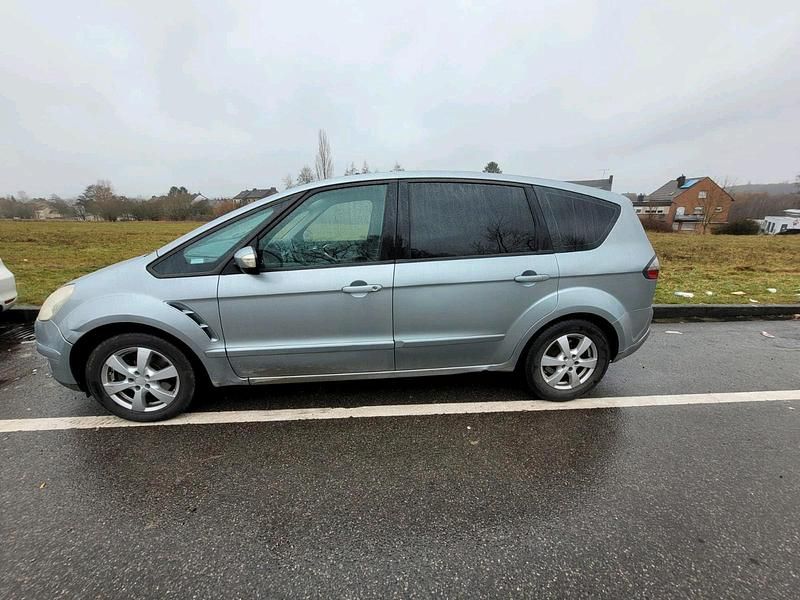 Gebraucht Ford S-MAX 140 PS (102 kW) 2006 Grau Van / Kleinbus