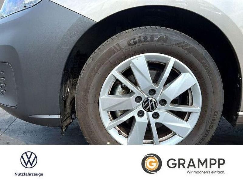 Gebraucht VW Caddy Basis 102 PS (75 kW) 2024 Beige Van / Kleinbus