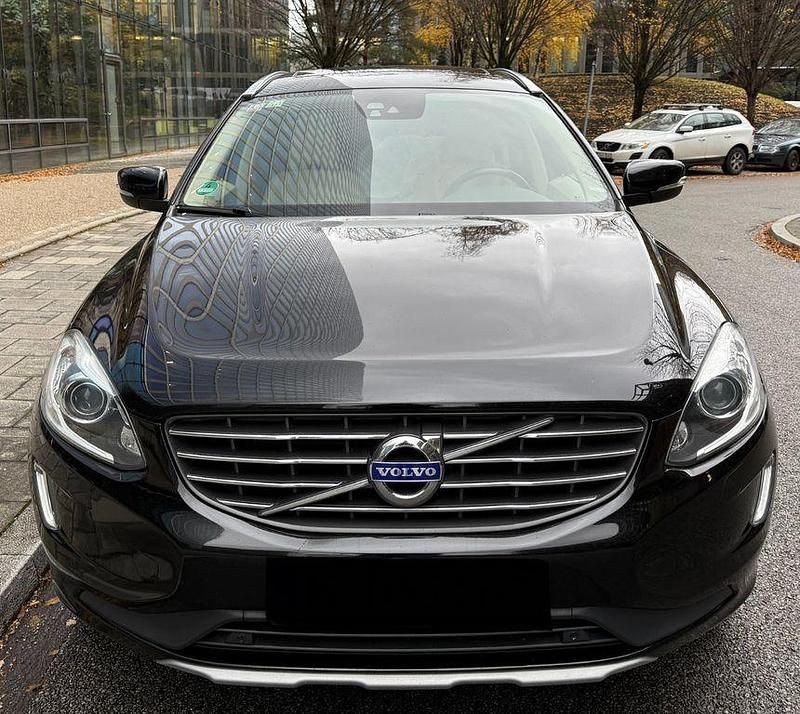 Gebraucht Volvo XC60 Summum 190 PS (139 kW) 2015 Schwarz SUV