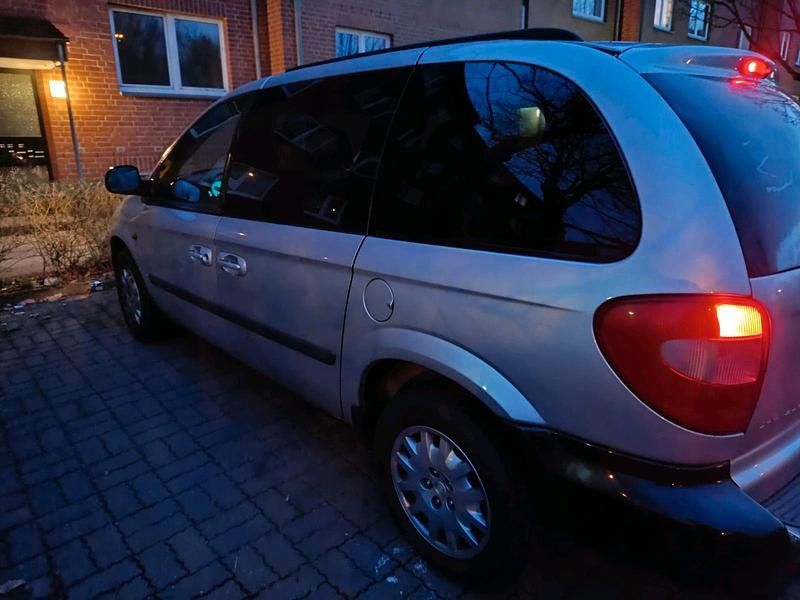 Gebraucht Chrysler Voyager 141 PS (103 kW) 2007 Grau Van / Kleinbus