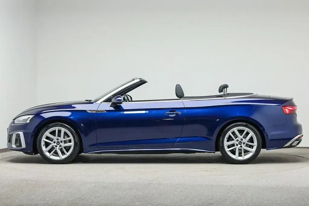 Gebraucht Audi A5 Cabriolet S-Line 204 PS (150 kW) 2023 Navarrablau metallic/verdeck s Cabrio