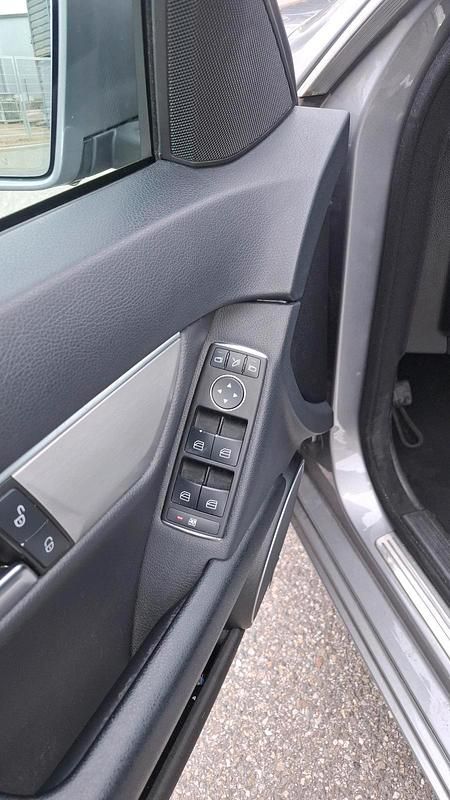 Gebraucht Mercedes C350 231 PS (169 kW) 2011 Grau Kombi