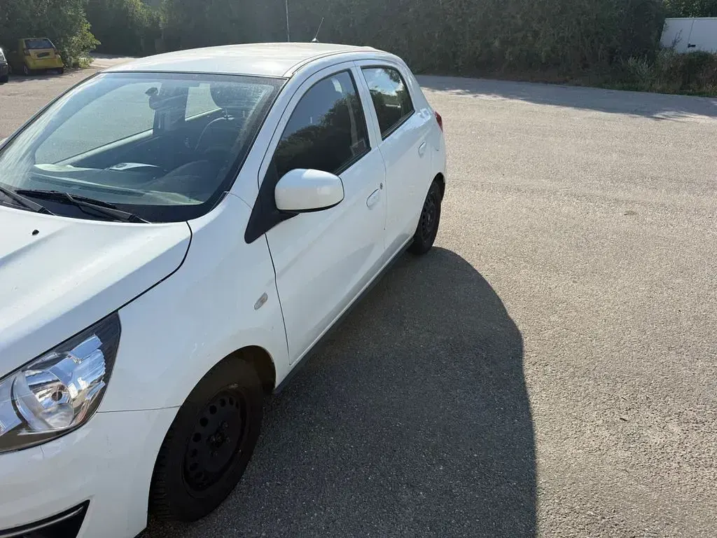 Gebraucht Mitsubishi Space Star 71 PS (52 kW) 2019 Weiß Kleinwagen