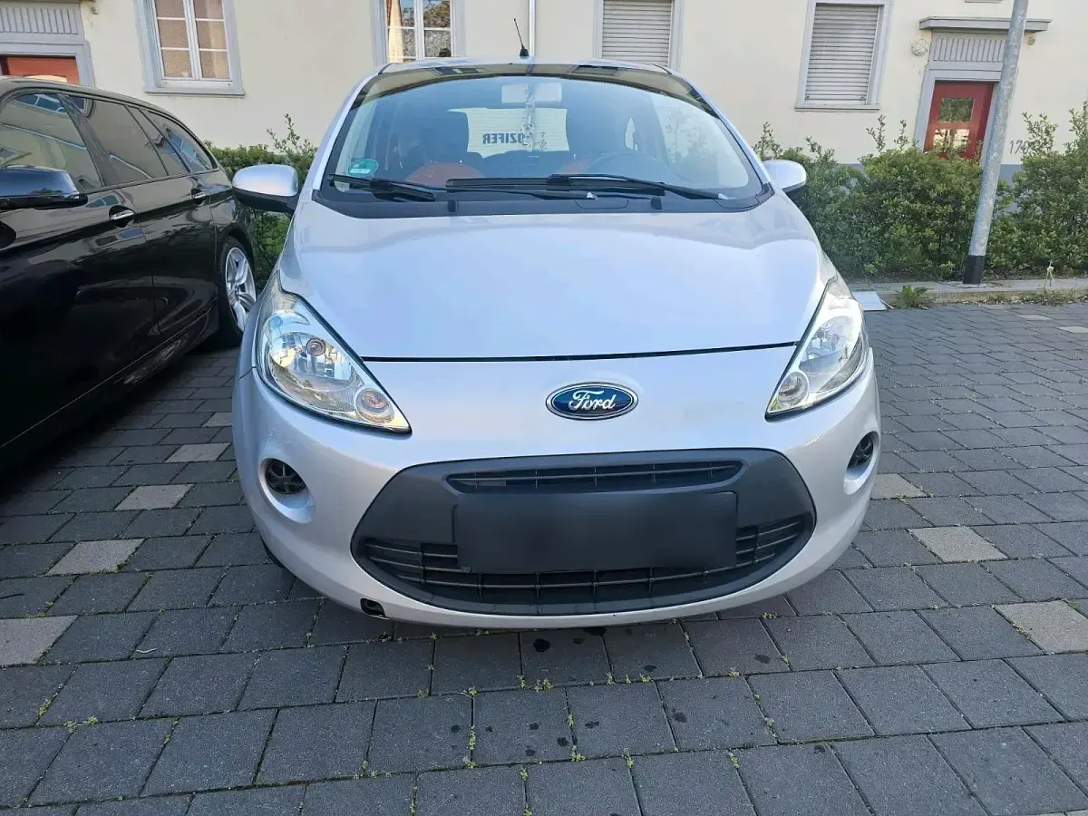 Usado Ford Ka 69 HP (50 kW) 2008 Cinzento Citadino