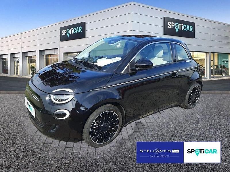 Schwarz Gebraucht 2023 Fiat 500e La Prima Limousine | 19.990 € (Guter Preis) - Bild 1/4