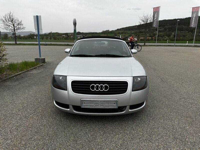 Gebraucht Audi TT Comfort 150 PS (110 kW) 2002 Silber Cabrio