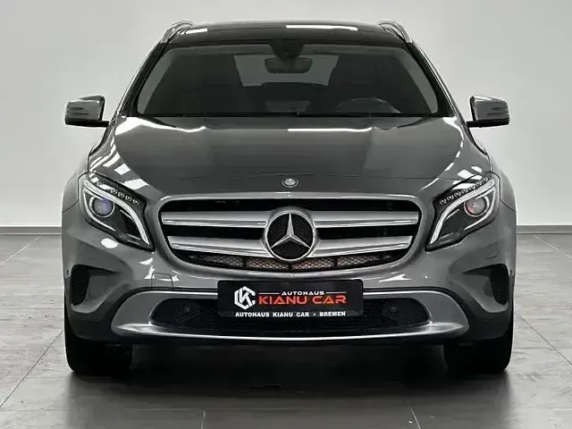 Gebraucht Mercedes GLA200 156 PS (114 kW) 2016 Grau SUV