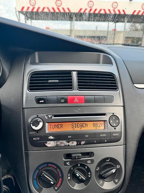 Gebraucht Fiat Linea 77 PS (56 kW) 2007 Schwarz Limousine